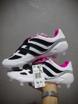 Sepatu adidas predator precision