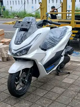 HONDA PCX 160 CBS WHITE
