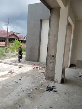 Tukang kramik dan taman