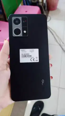 Di jual Hp second Oppo Reno7 NFC Ram 8/256