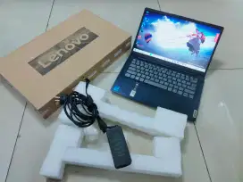 Dijual laptop Lenovo I3 gen 12 grnsi on 13Bln Lg Lengkap Siap pakai 24