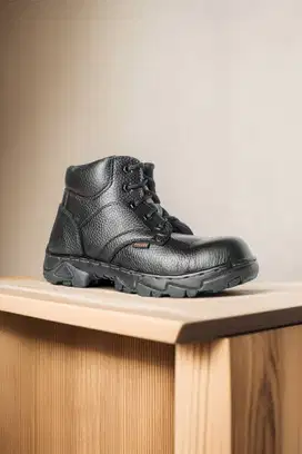 Beli Sepatu Safety Sidoarjo