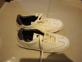 Sepatu reylman zize 39