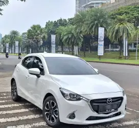 Mazda 2 R 1.5 AT 2018 Super Low mulus sangat Terawat Istimewa!!
