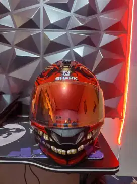 FOR SALE HELM SHARK SKWAL 2.2 HALDER KRA