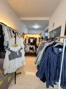 HOST LIVE ONLINE JUAL BAJU WANITA