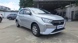 LOW KM Daihatsu Ayla 1.0 New M Bensin-MT 2023 DKW
