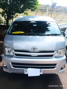 HIACE COMMUTER MT 2013 - Ex Operasional Sekolah (Jakarta Selatan)