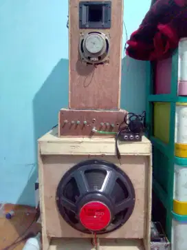 Spiker bekas satu paket bisa untuk karauke