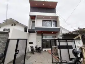 Rumah Baru Gress 2 Lantai Kopo Permai – Modern Minimalis Siap Huni!