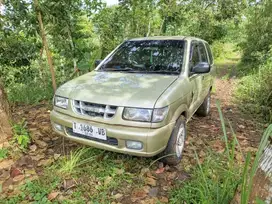 Murah ! Isuzu Panther SS Matic Turbo Warna Coklat Muda Tahun 2001
