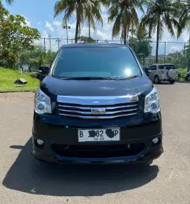 Toyota Nav 1 Type V Limited AT 2015