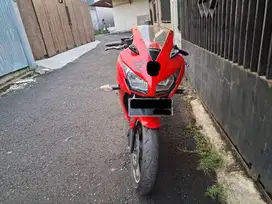 Jual CBR250R K33 tahun 2014 merah