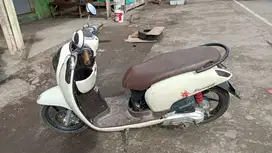 (MANGGELEWA) HONDA SCOOPY TAHUN 2014