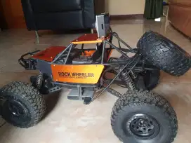 RC CAR ROCK WHEELER