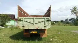 Dijual truk teonton hino