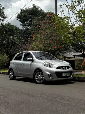 Nissan March 1.2 L AT 2016