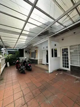JUAL CEPAT RUMAH KOMPLEK ELITE!