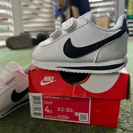 Preloved Sepatu Anak Nike Cortez sz 4C / 19.5 - 10cm - dibawah 1 tahun