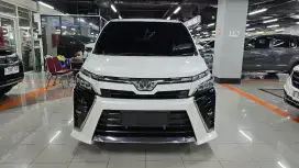 Toyota voxy matic 2018
