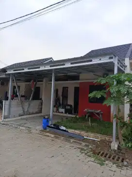 Kanopi baja ringan