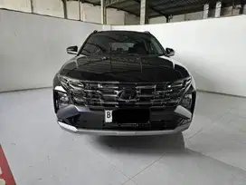 Super km 2rban Hyundai Tucson Hybrid 1.6 AT ( Matic ) 2024/2025 Hitam