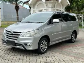 Innova V Bensin 2015 Manual Istimewa