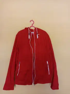 Jaket brand uniqlo