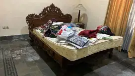 Dipan kasur kayu jati ukir