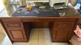 Meja belajar kayu jati