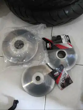 rumah roller yamaha xmax