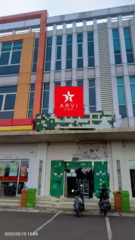 Ruko 3 Lantai di Burgundy Sumarecon Bekasi