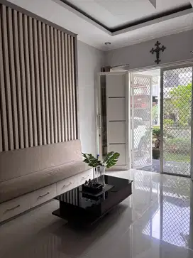 Rumah Pakuwon City Minimalis, Siap Huni Row Jalan 3 Mobil