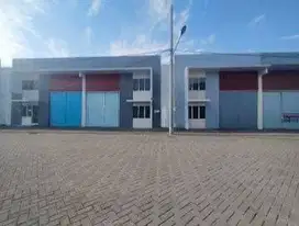 Dijual gudang zuma blok b kedamean - gresik