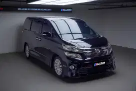 Toyota Vellfire 2.4 ZG MPV AT 2014 Hitam Dp Low 1 Jt