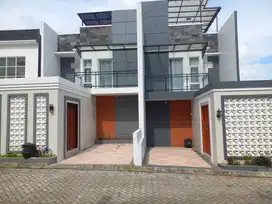 Villa 2lt + rooftop + private pool // full furnish