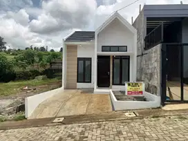 Rumah aestetik 12 menit ke exit tol Padalarang