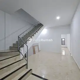 Rumah Townhouse Jalan Kemiri