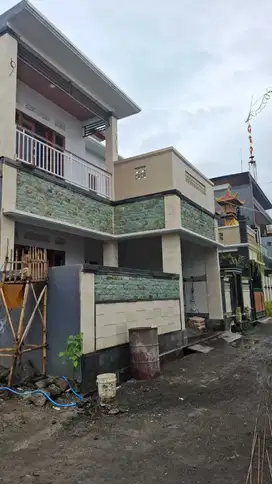 RUMAH BARU 2 LANTAI SIAP HUNI JL. PRATU MADE RAMBUG BATUBULAN BALI