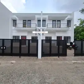 Rumah baru design klasik modern dalam perumahan di Jati Makmur Bekasi