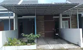 Lokasi Super Strategis! Rumah Impian Keluarga di Dekat Terminal Madiun