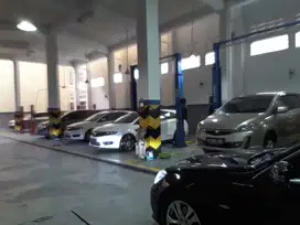 SIAP OPERASIONAL! Gedung Showroom di Depok - Luas 1.354 m2