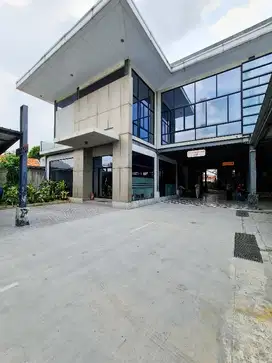 GEDUNG BANGUNAN KOMERSIAL PRIME AREA DI KEBAYORAN LAMA