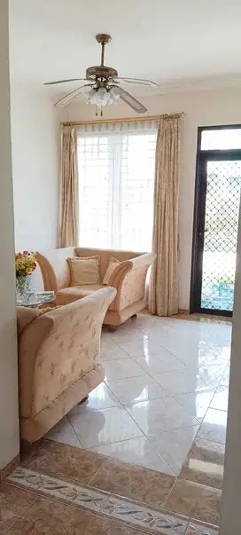 Dijual Rumah Dalam Komplek Elite Di Tanjung Barat Jakarta Selatan