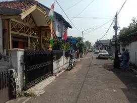 Rumah luas dekat tol Kopo Margahayu