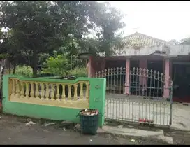 Dijual Rumah Model Lama hitung tanah Lokasi Bangsal Mojokerto