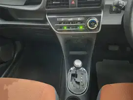 SIENTA Q A/T th 2016 Mobil Keluarga dan siap pakai