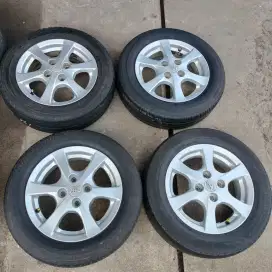 Velg original Agya ring 14 pcd 4x100 ban 175/65 R14 4pcs