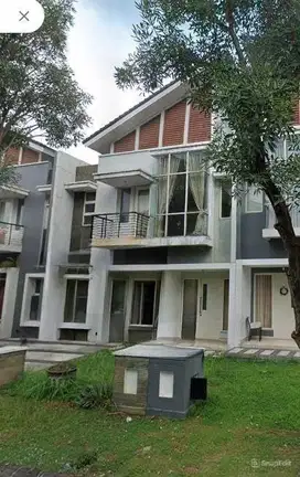 Rumah Bagus Surabaya Barat Pakuwon Indah Cluster Imperial Golf