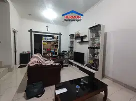 Hunian Minimalis 2 lantai di Kota Wisata Cibubur - Bisa KPR